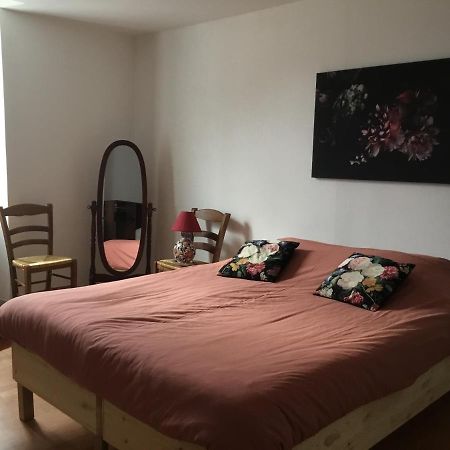 Maison De Centre Ville 6 Personnes Precigne Ngoại thất bức ảnh